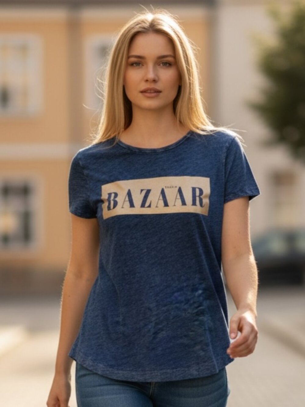 Cropped Split-Back SS Custom Graphic Tee "That's So BAZAAR" Sz M Blue‎ Gold 52F